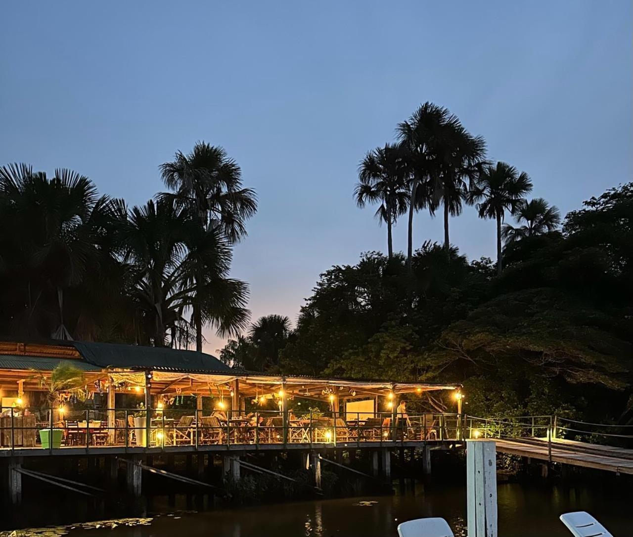 Gran Lencois Flat Residence บาร์เฮรินยัส ภายนอก รูปภาพ